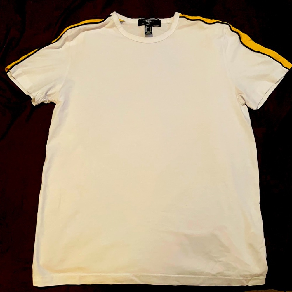 Forever 21 tee